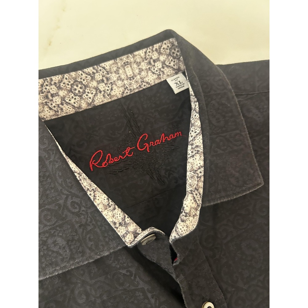 Robert Graham Shirt Mens XL Black Paisley Classic Fit Contrast Cuff Long Sleeve